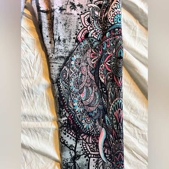 Evolution and Creation Multicolored Patterned Leggings Women’s Size Small - Picture 2 of 13